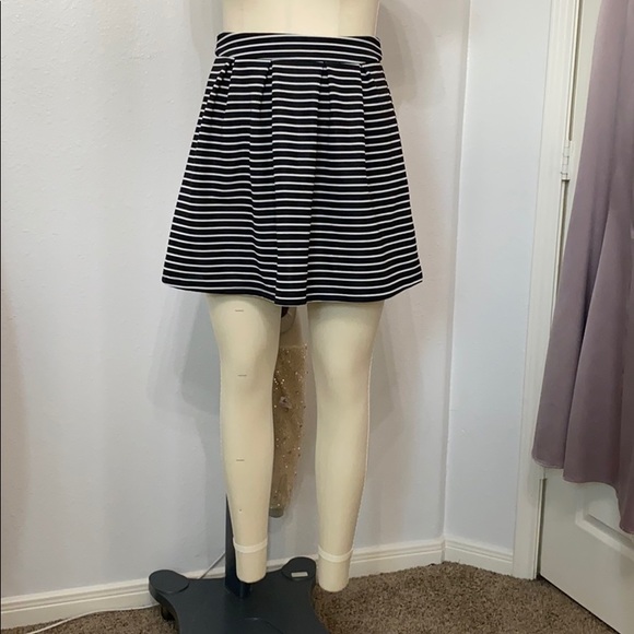 Mini Skirt - Picture 8 of 8